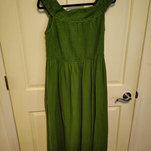 Green Sleeveless Maxi Dress
